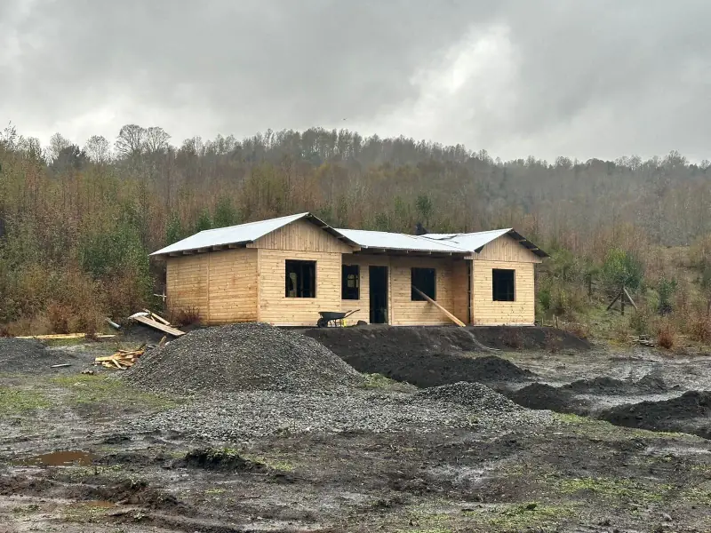 Cabaña de madera Temukit construida en el sur de Chile